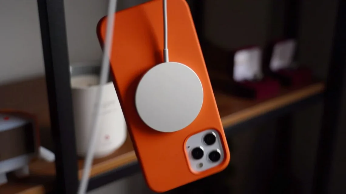 Apple met à jour sa gamme d'accessoires avec de nouveaux produits MagSafe et Apple Watch